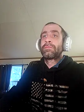 Snapshot of mayg chatting on January 2026 10:35:01 PM mayg online show from January 2026 10:35:01 PM