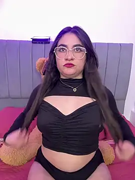 Snapshot of HADARA__ chatting on February 2026 08:10:01 AM HADARA online show from February 2026 08:10:01 AM