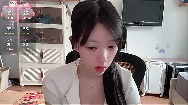Snapshot of umi-dd chatting on June 2026 04:01:01 AM umi-dd online show from June 2026 04:01:01 AM