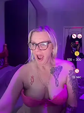 Curvy-Cleo online show from June 2026 10:27:02 PM