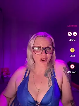 Curvy-Cleo online show from June 2026 10:46:01 PM