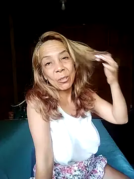 Lady Lolla11 online show from April 2026 05:43:02 PM