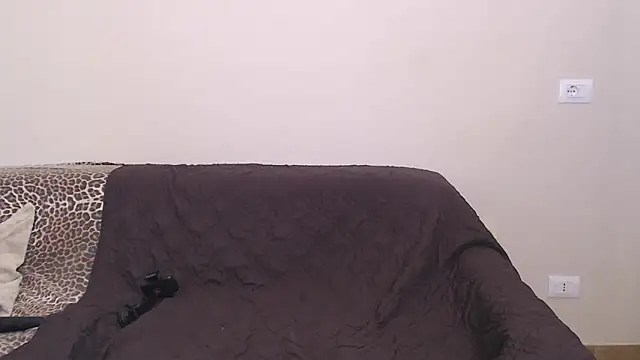 Selene-1975 online show from April 2026 12:28:01 PM