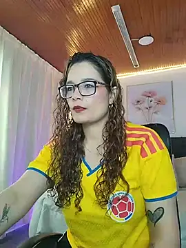 Snapshot of Rose_Thompson1 chatting on July 2026 01:26:02 PM Rose Thompson1 online show from July 2026 01:26:02 PM