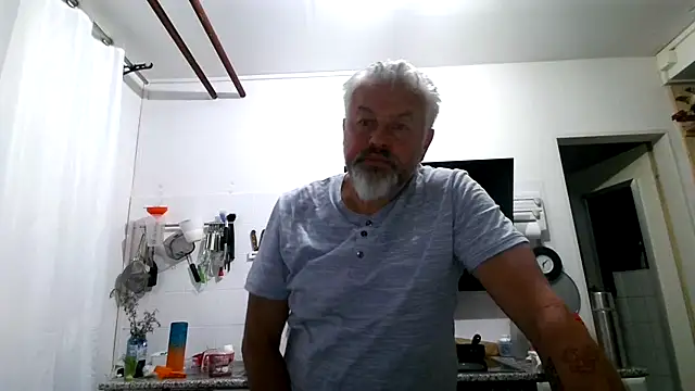 Berg Boy online show from May 2026 04:09:02 AM