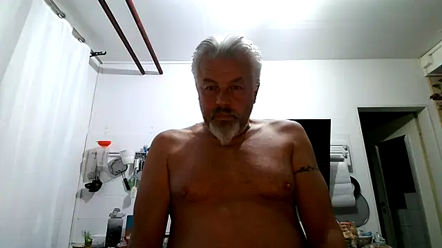 Berg Boy online show from May 2026 09:31:01 PM