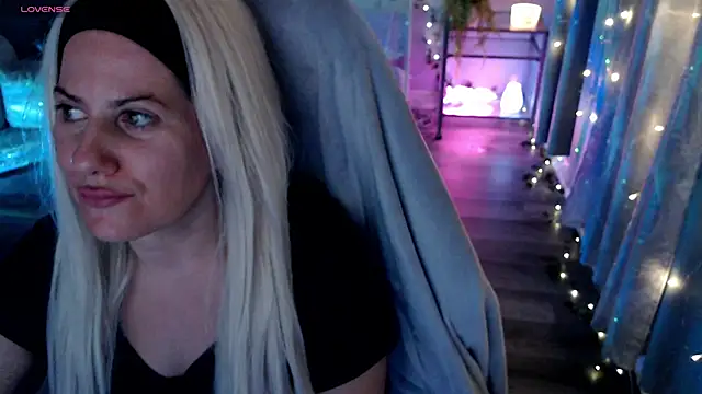 BellaStar84 online show from March 2026 11:38:01 AM