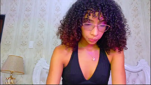 Snapshot of CamilaJohnston chatting on June 2026 12:22:01 PM CamilaJohnston online show from June 2026 12:22:01 PM