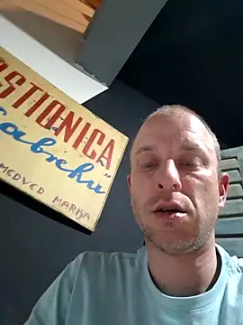 Snapshot of svenpfeifer chatting on March 2025 11:34:02 PM svenpfeifer online show from March 2025 11:34:02 PM