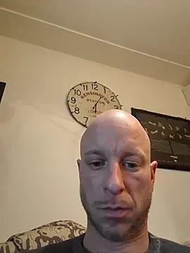 Snapshot of svenpfeifer chatting on February 2026 05:00:02 PM svenpfeifer online show from February 2026 05:00:02 PM