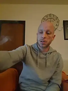 Snapshot of svenpfeifer chatting on February 2026 05:57:02 AM svenpfeifer online show from February 2026 05:57:02 AM