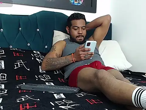 BladeFoxxx1 online show from September 2025 02:42:01 PM