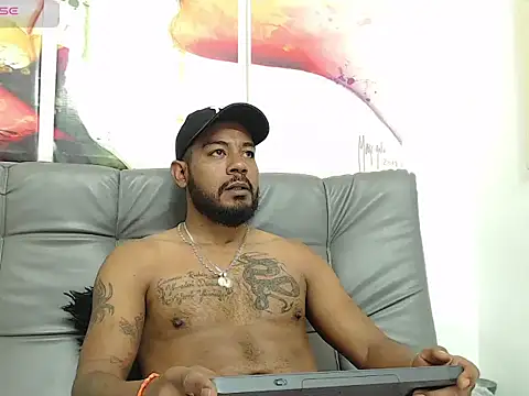 BladeFoxxx1 online show from October 2025 01:12:02 PM