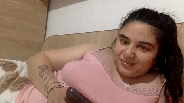 Veramaia online show from May 2026 06:59:01 PM