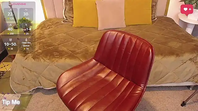 ailyn maury online show from April 2026 01:00:02 PM