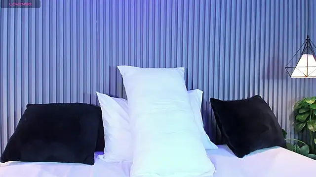 LauraCarther online show from March 2026 07:30:02 PM