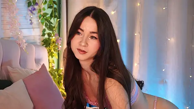 EvaMossi online show from April 2026 05:24:02 AM