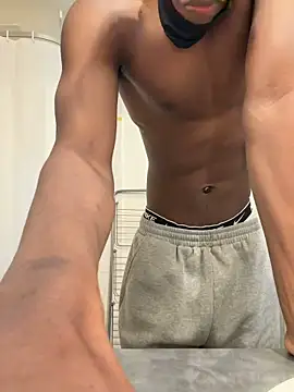 Renoirmonter online show from March 2026 10:26:01 PM