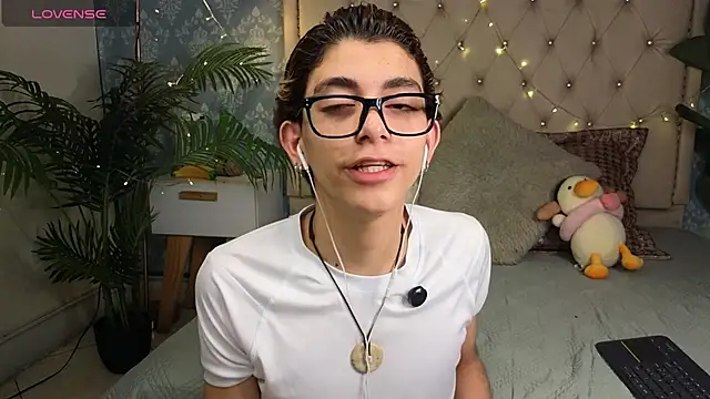 Matty Sparkk online show from February 2026 01:37:01 PM