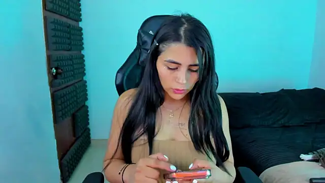 hannarusso online show from March 2026 12:05:01 AM