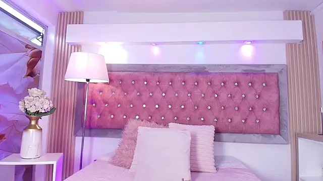 Snapshot of Andy_Leex chatting on July 2026 08:48:02 PM Andy Leex online show from July 2026 08:48:02 PM