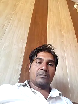 johnny8731 online show from March 2026 06:09:02 AM