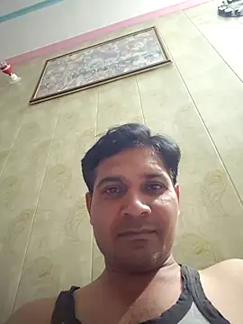 johnny8731 online show from April 2026 04:05:02 PM