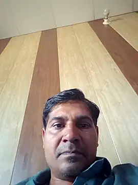 johnny8731 online show from April 2026 03:40:02 AM