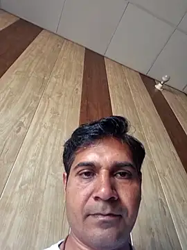 johnny8731 online show from April 2026 03:39:01 AM