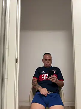 mateocali25 online show from May 2026 11:38:02 AM