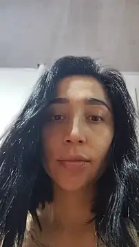 Elowyn online show from April 2026 10:34:02 PM