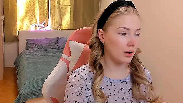 -awari- online show from March 2025 11:00:01 AM