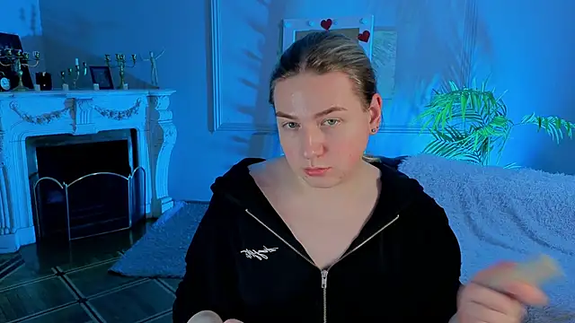 Jes Solar online show from April 2026 08:39:01 PM