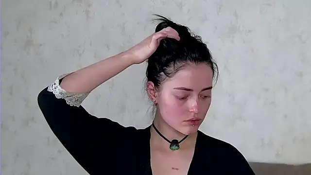 AshleyD  online show from April 2026 02:47:02 AM