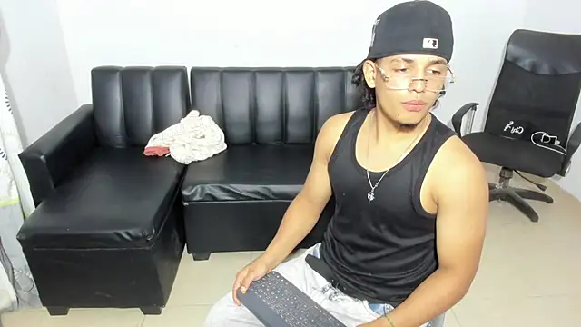 samxx muscle online show from May 2026 04:58:02 PM