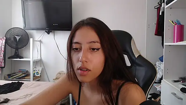 Snapshot of babygirlfree chatting on March 2026 05:38:01 PM babygirlfree online show from March 2026 05:38:01 PM