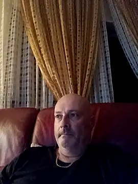 Alexis Bull online show from September 2025 11:19:01 PM