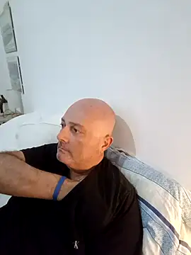 Alexis Bull online show from November 2025 04:40:02 PM