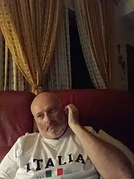 Alexis Bull online show from July 2026 09:46:02 PM