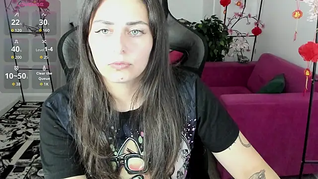 ValeriiMills online show from July 2026 10:48:01 PM