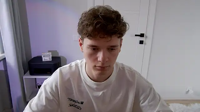 DanyDavis online show from April 2026 10:02:01 AM