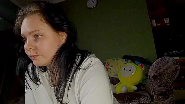 SweetPiggyx online show from April 2026 06:01:01 PM