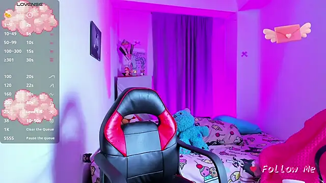 SkylerBennet online show from March 2026 03:32:01 AM