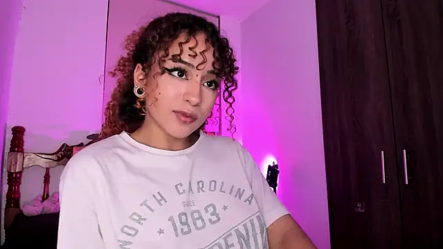 Snapshot of MaryJanelovers chatting on April 2026 03:06:01 AM MaryJanelovers online show from April 2026 03:06:01 AM