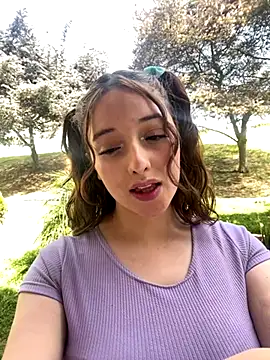 Baby  Otaku online show from September 2025 07:14:01 PM