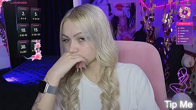 LinaLirian online show from April 2026 08:09:02 AM