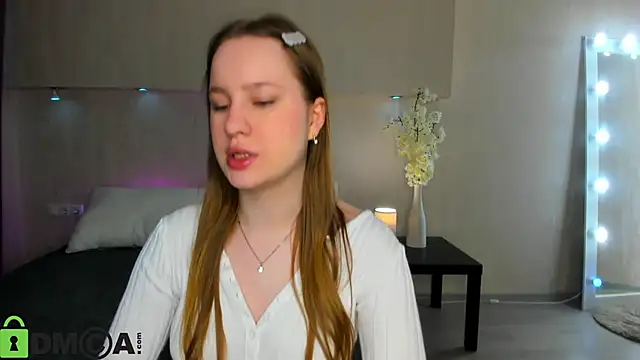 Candy Cansew online show from March 2026 01:10:01 AM