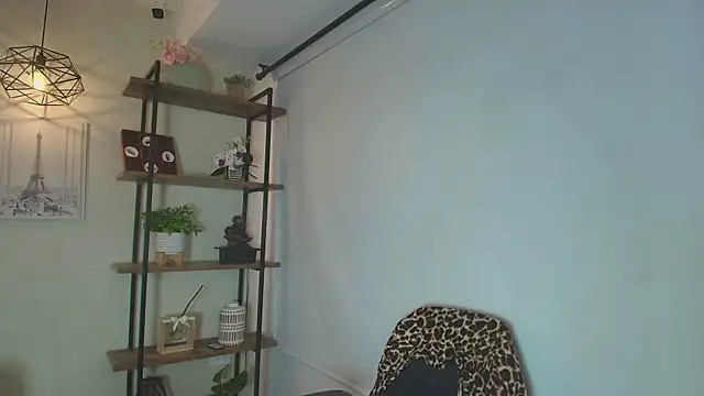  Victoria Collins online show from April 2026 11:59:01 AM