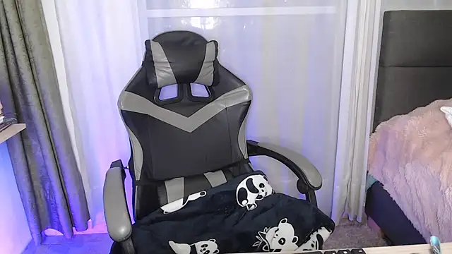 mariaana  222 online show from April 2026 04:01:01 AM