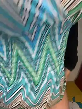 Scarlett 1819 online show from April 2026 05:06:02 PM